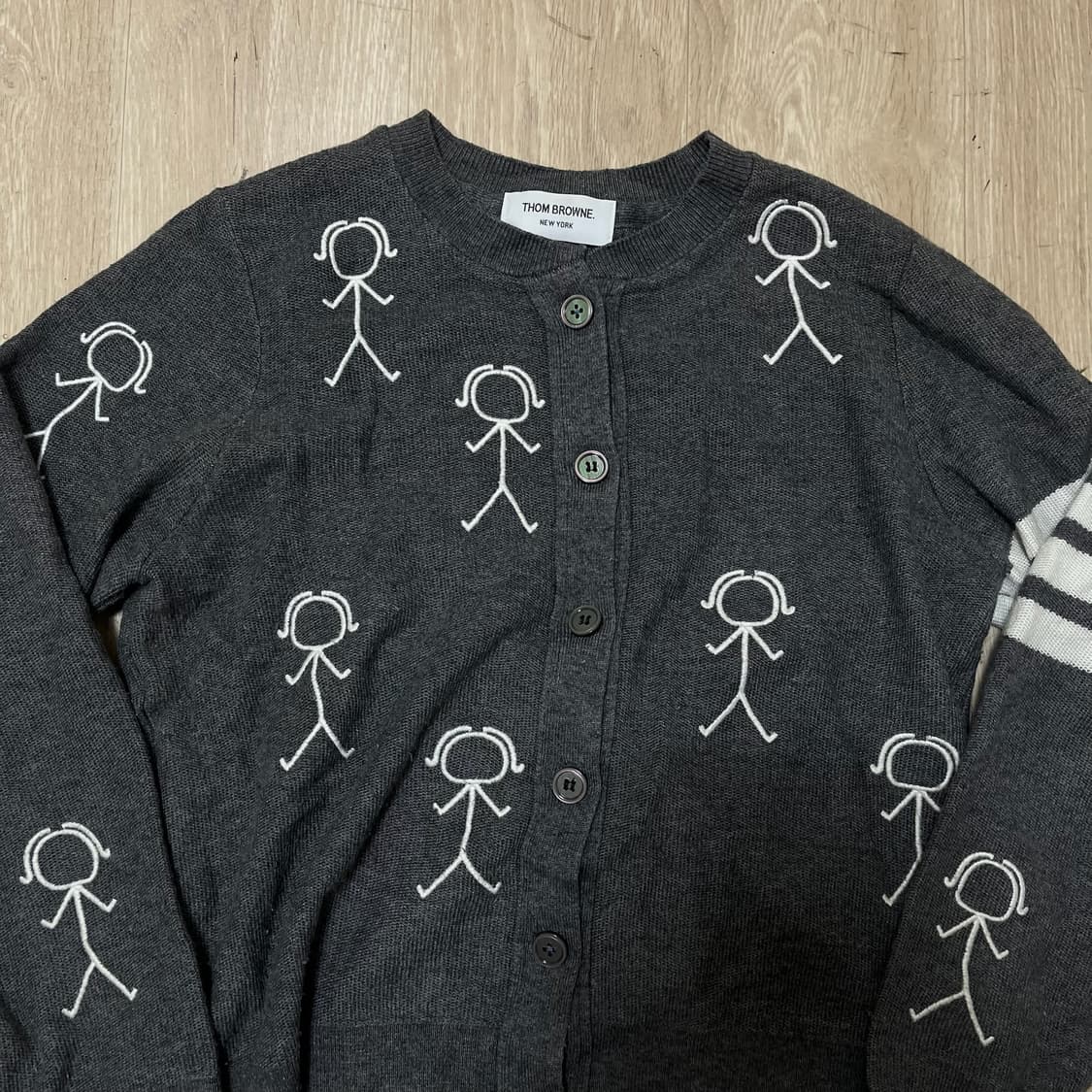 톰브라운 여성 시그니처 라인 라운드 니트 가디건  상품이미지2