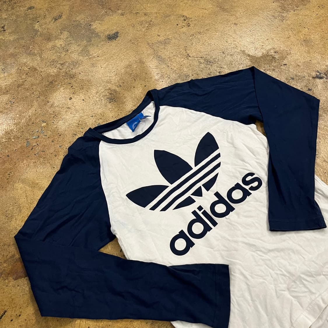 아디다스 나그랑 빅로고 롱슬리브 85 상품이미지1