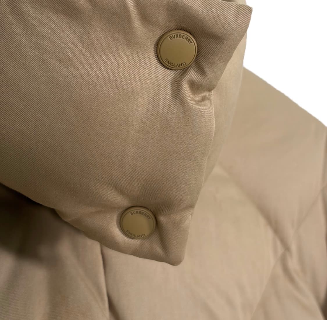 [S] 버버리 여성 퀄팅 덕다운 개버딘 코트 롱 패딩 자켓 베이지 상품이미지4