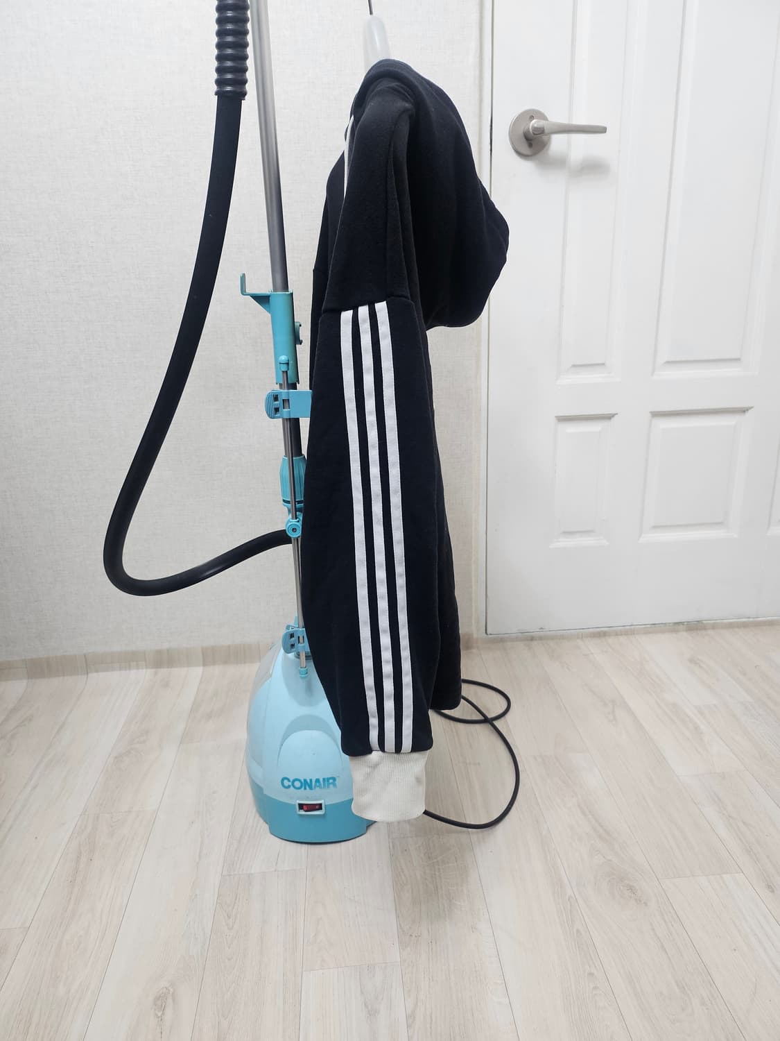 (85~90)XS☆초희귀☆아디다스 파이어버드 크롭오버핏백자수[검흰]후드티 상품이미지5