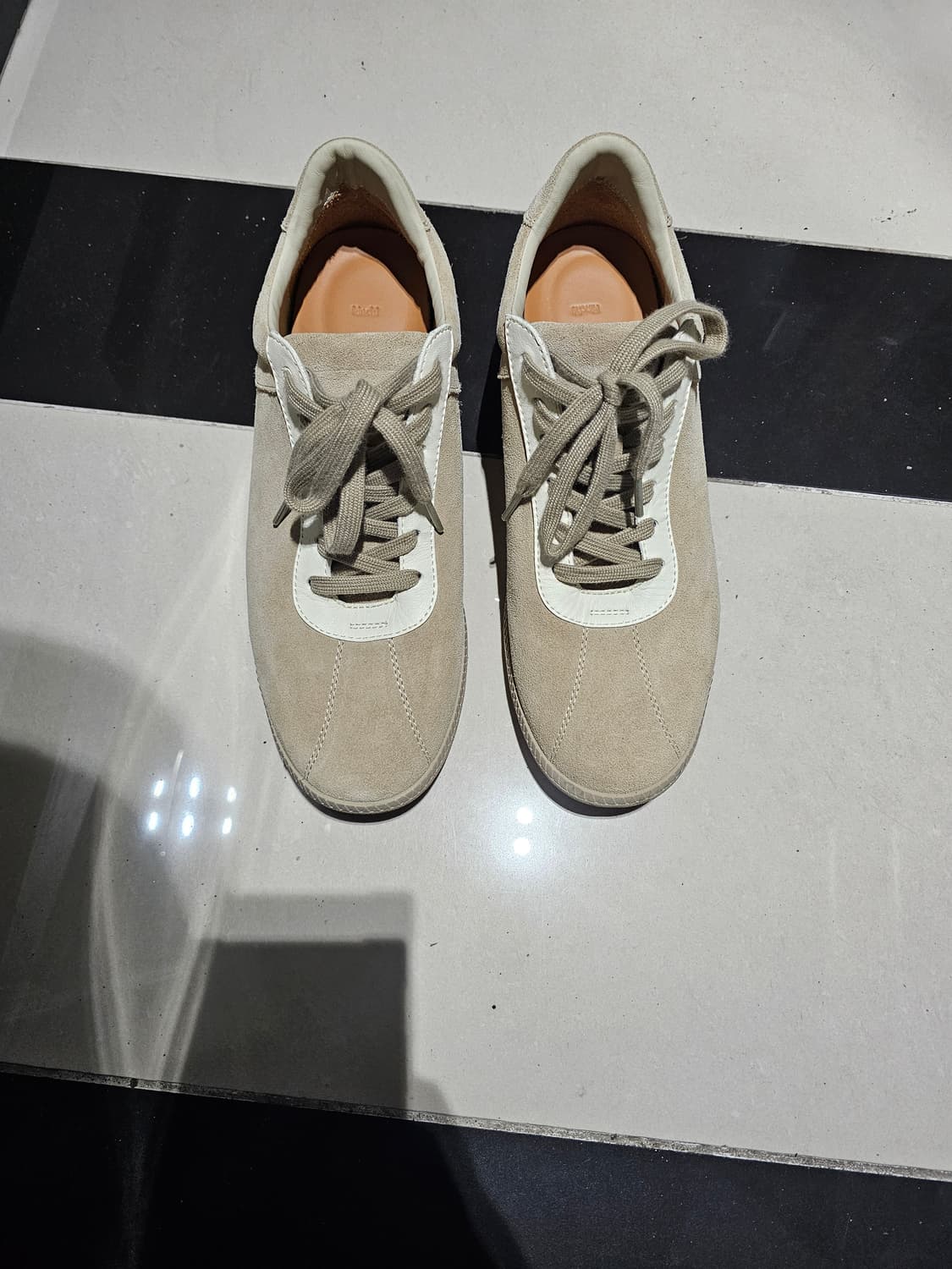 킨치 WEAKER 833 베이지 270 사이즈 상품이미지1