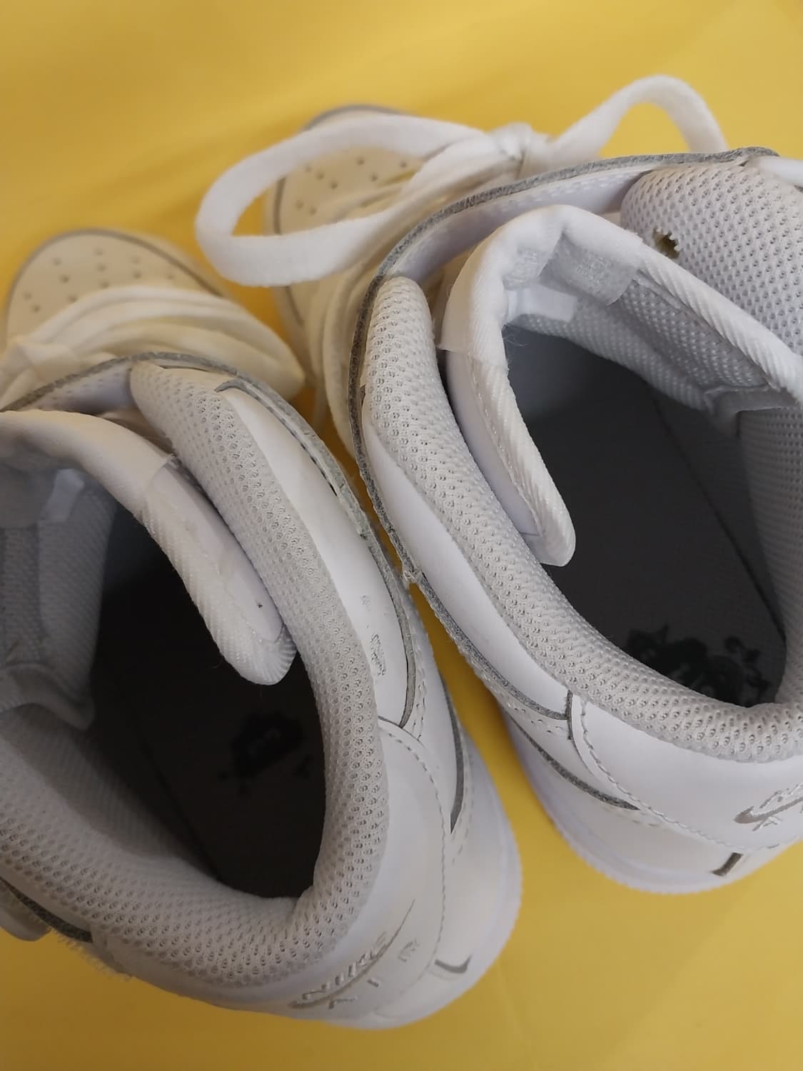 여성 나이키 에어포스1 미드 LE 화이트 운동화 (240) 상품이미지6