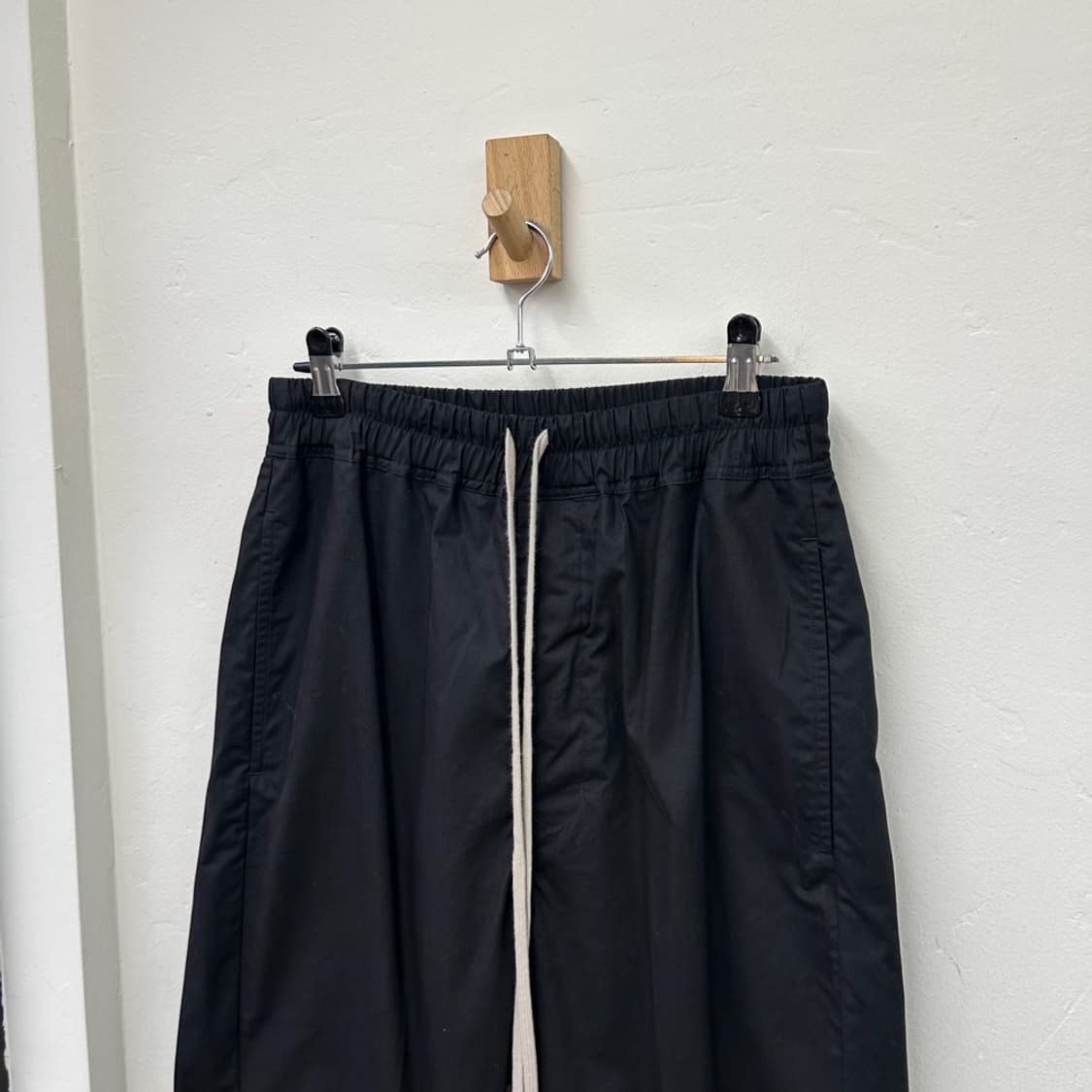 16392 - 22S/S 릭오웬스 아스테어 크롭 팬츠 상품이미지1