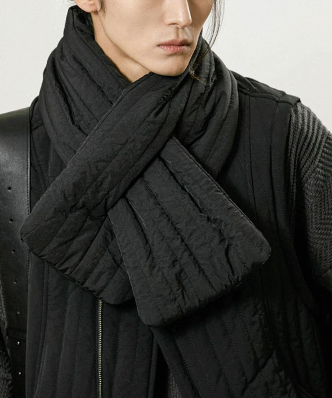 삽니다) 밈더워드로브 다이아그날 패디드 머플러 상품이미지1