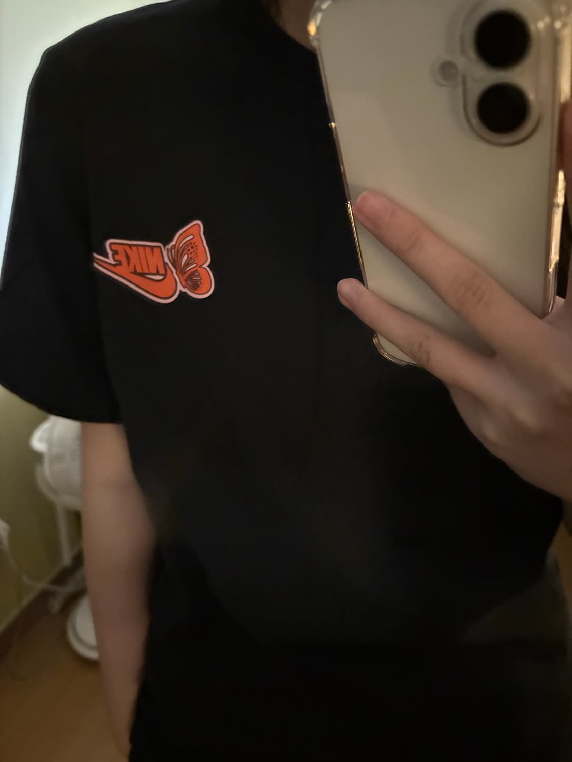 나이키 자수나비 반팔티 상품이미지1