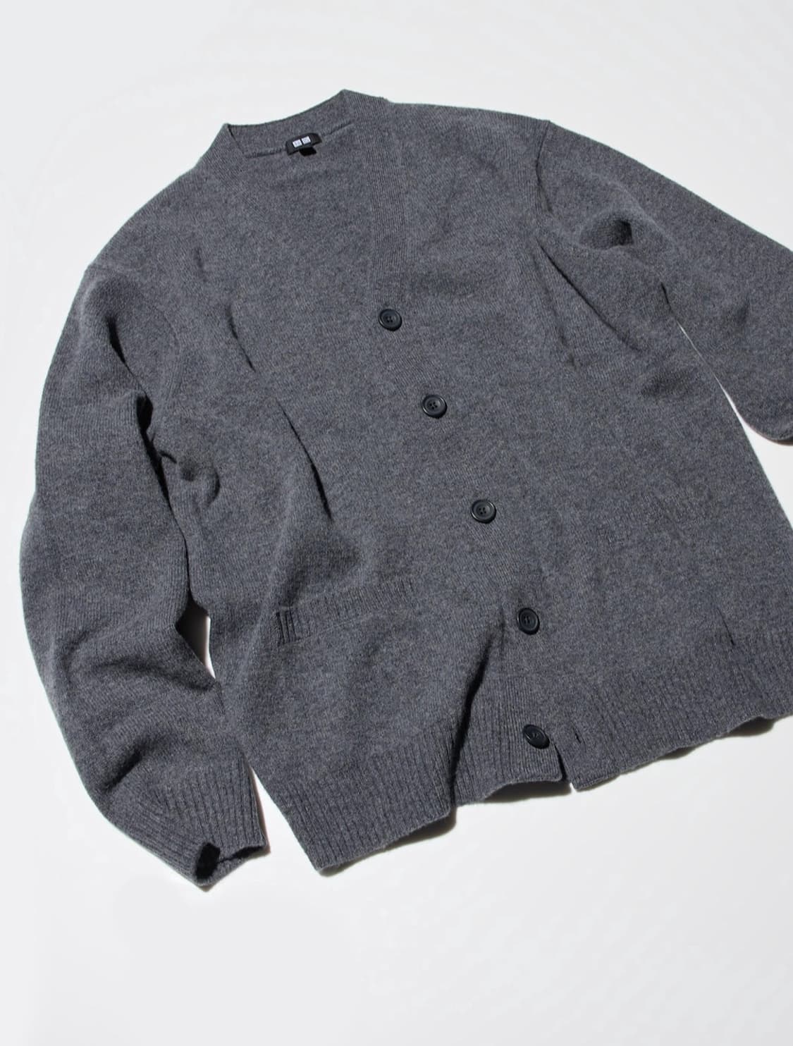 유니클로 램스울 V넥 가디건 상품이미지8