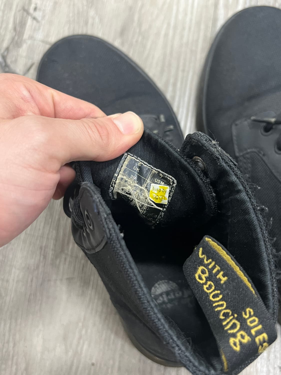 Dr martens 닥터마틴 콤스 레더 컴뱃 부츠 상품이미지5