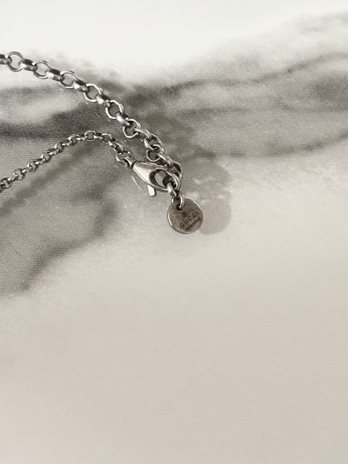 구찌 인터로킹 G 펜던트 네클리스 목 상품이미지2