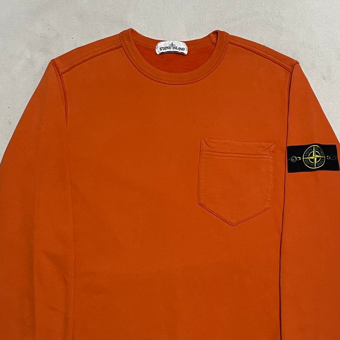 M 스톤아일랜드 오렌지 원포켓 맨투맨 상품이미지1