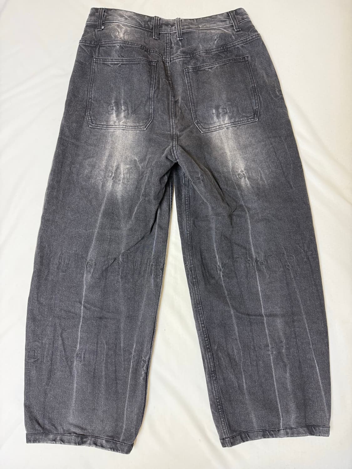 밀로 아카이브 리플렉트 커브드 팬츠 상품이미지2