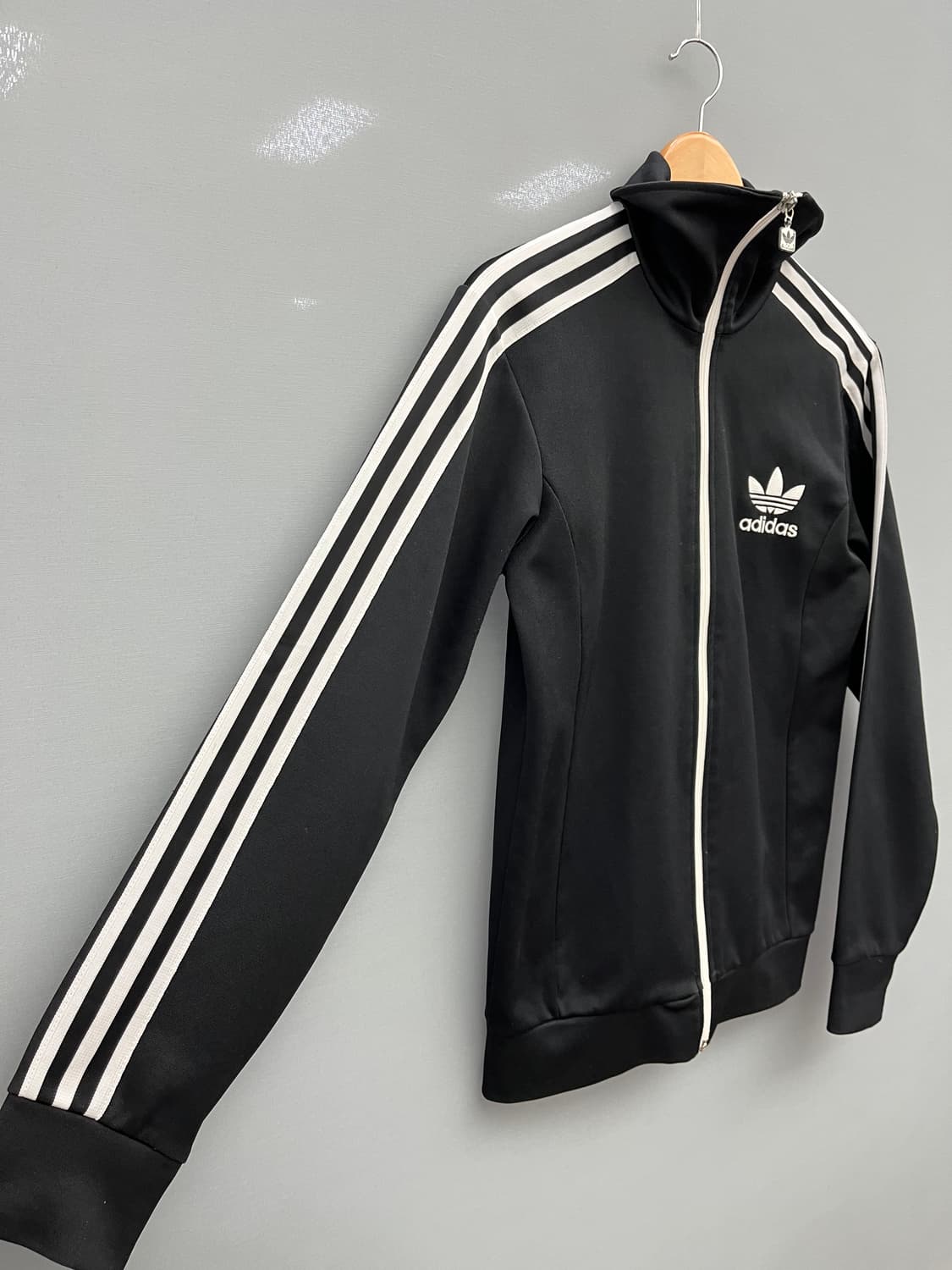 아디다스 유로파 블랙 트랙탑 져지 상품이미지2