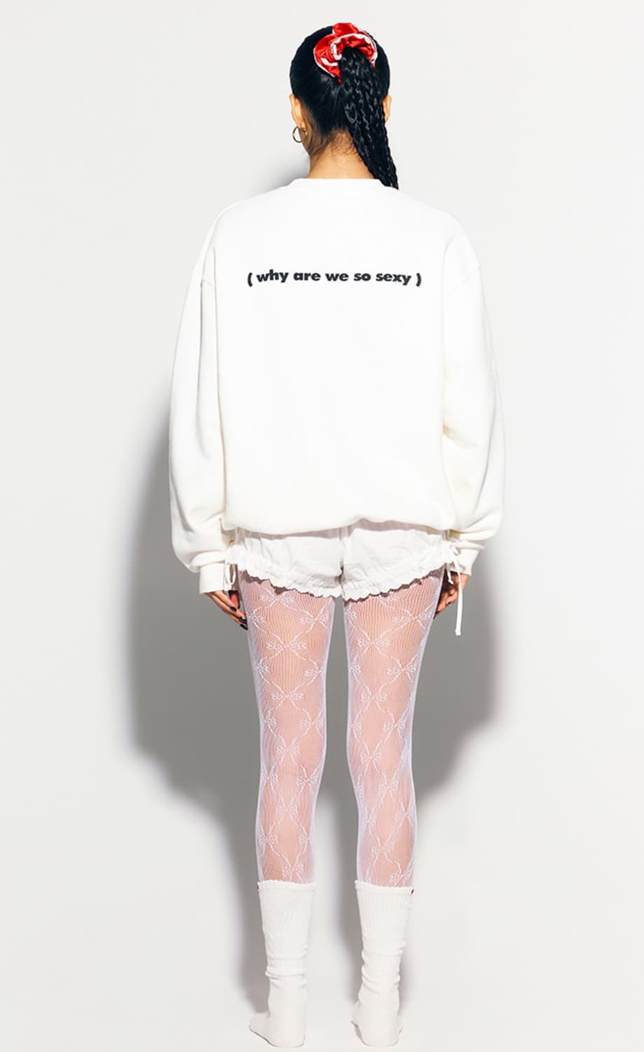 에즈이프 캘리 맨투맨 화이트 free 상품이미지4