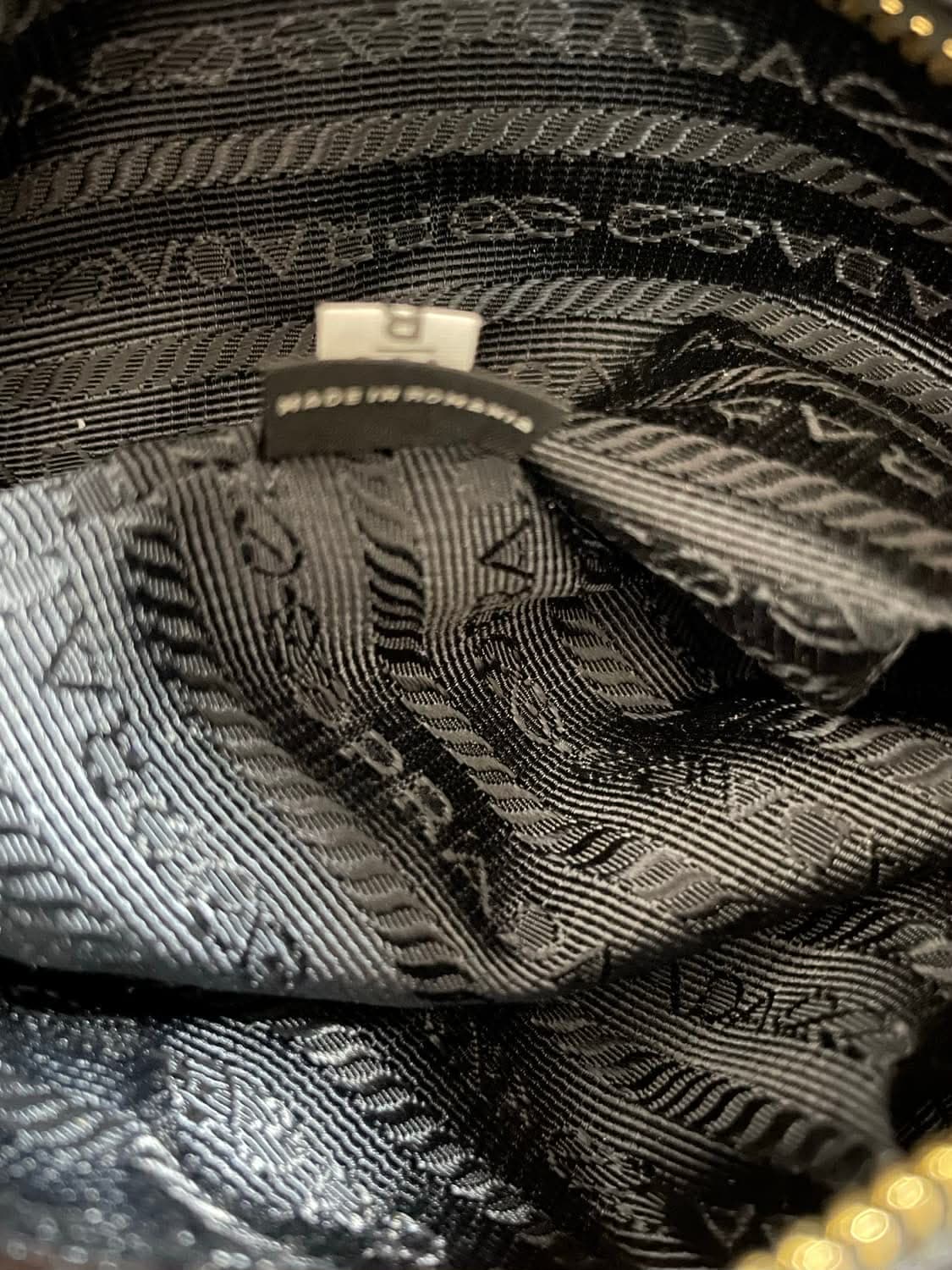 프라다 포코노 나일론 블랙 토트백 상품이미지6