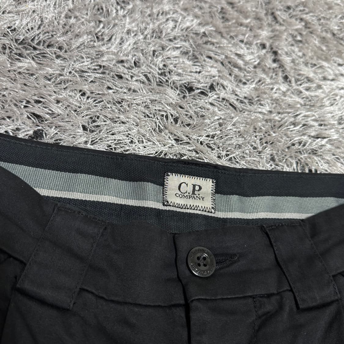 cp컴퍼니 22ss 루즈핏 렌즈 카고팬츠 블랙 44 상품이미지3