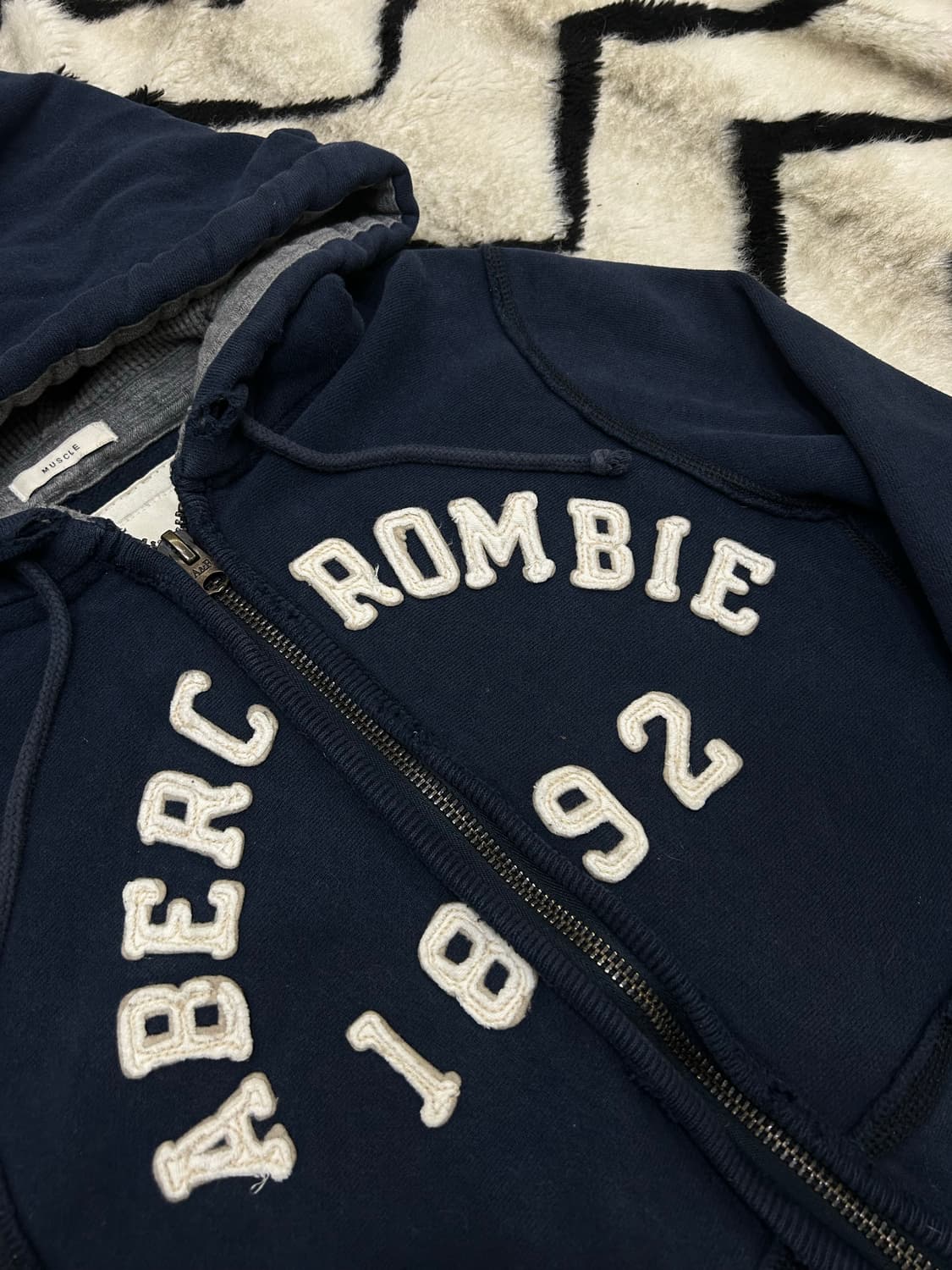 [M]아베크롬비 그런지 스펠아웃 후드집업/네이비/기모 상품이미지1