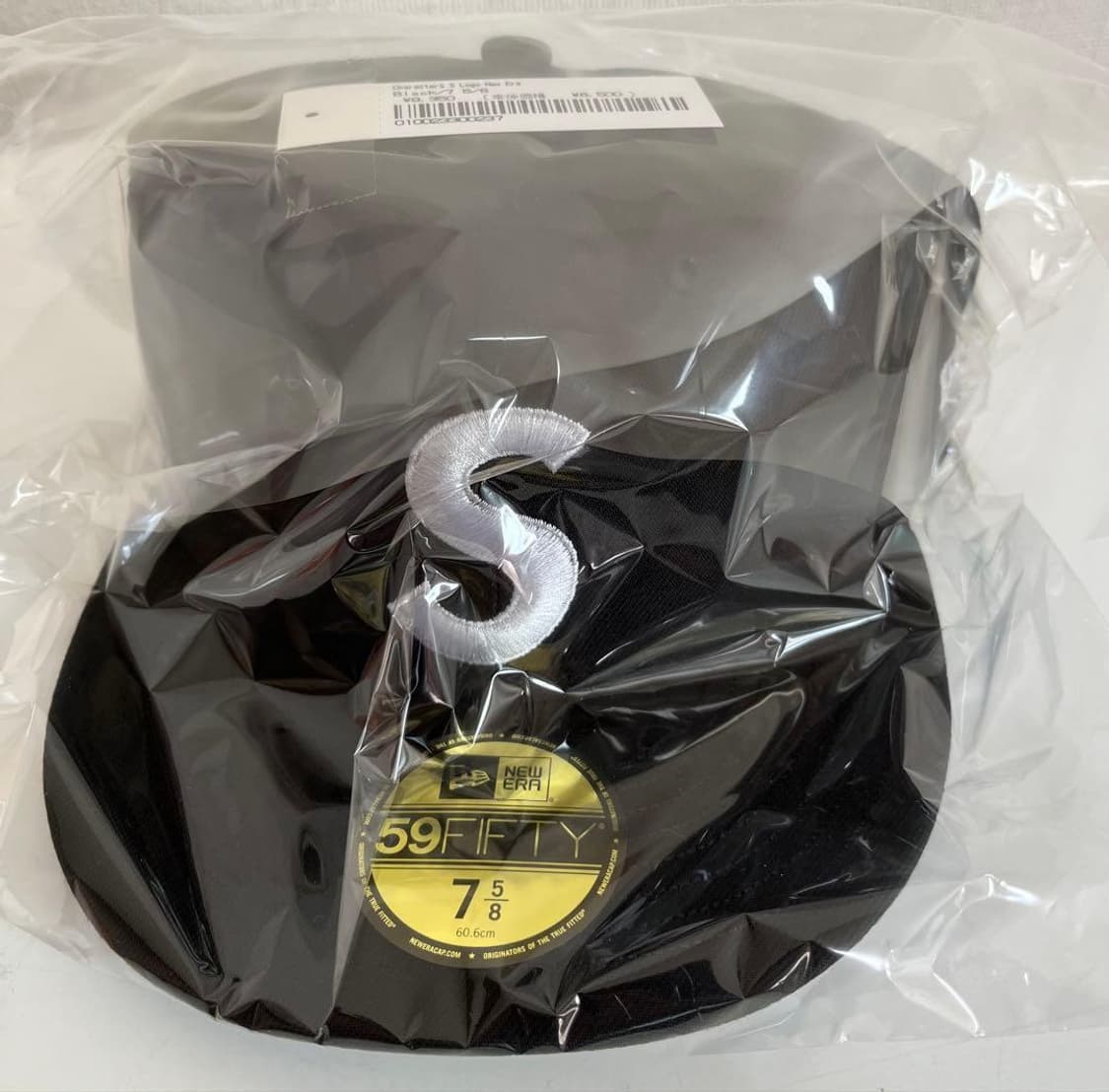 슈프림 캐릭터 S 로고 뉴에라 블랙 상품이미지4