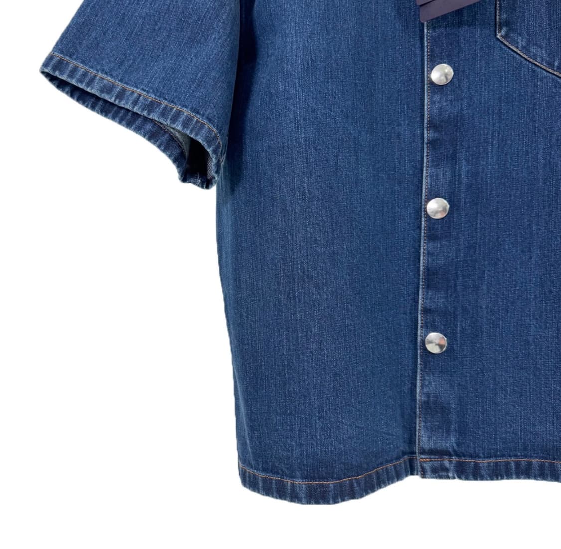 [XL] 프라다 남성 삼각로고 청 데님 반팔 셔츠 자켓 블루 GEC067 상품이미지5