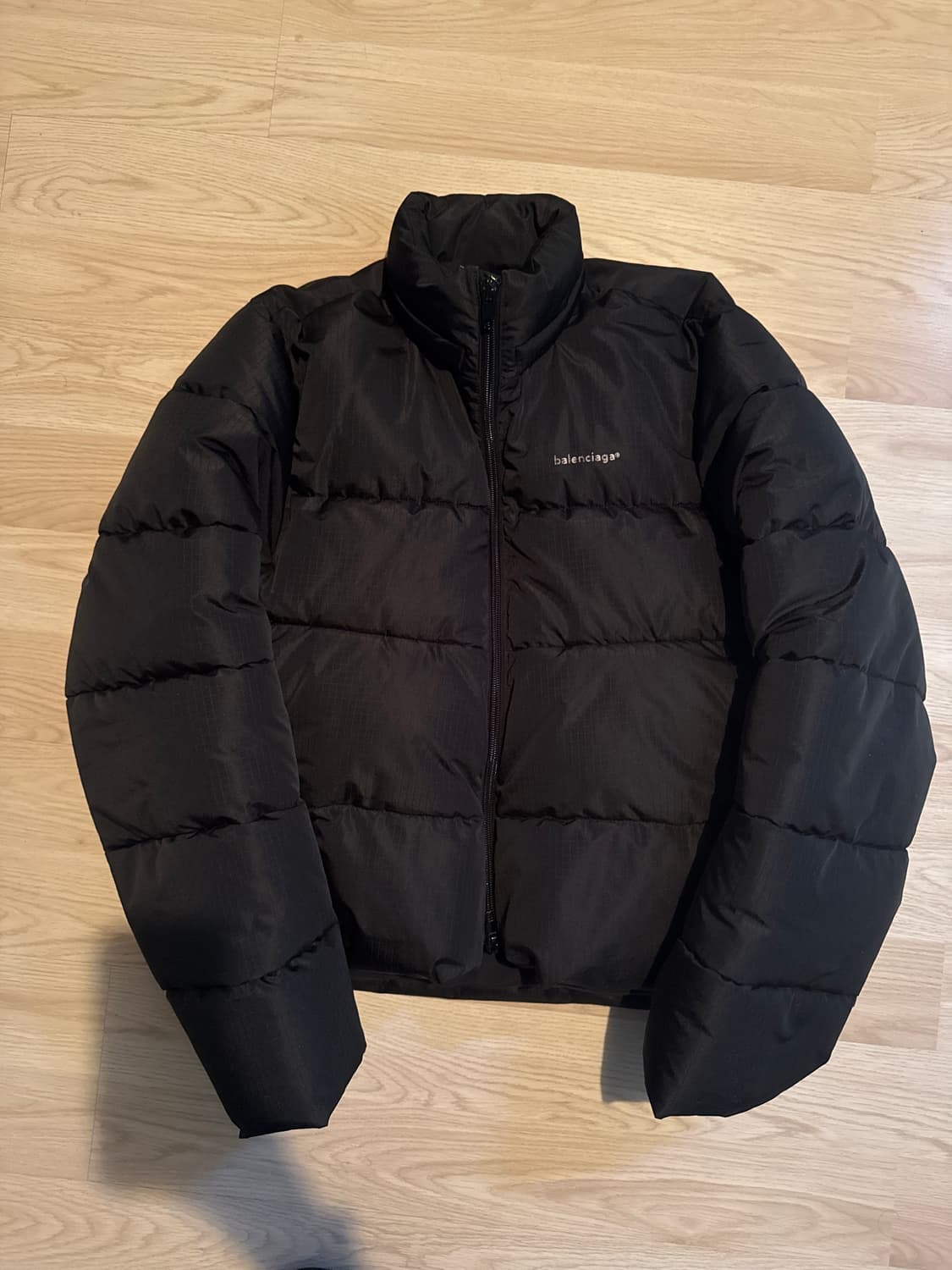 발렌시아가 c컬 패딩 44사이즈 상품이미지1