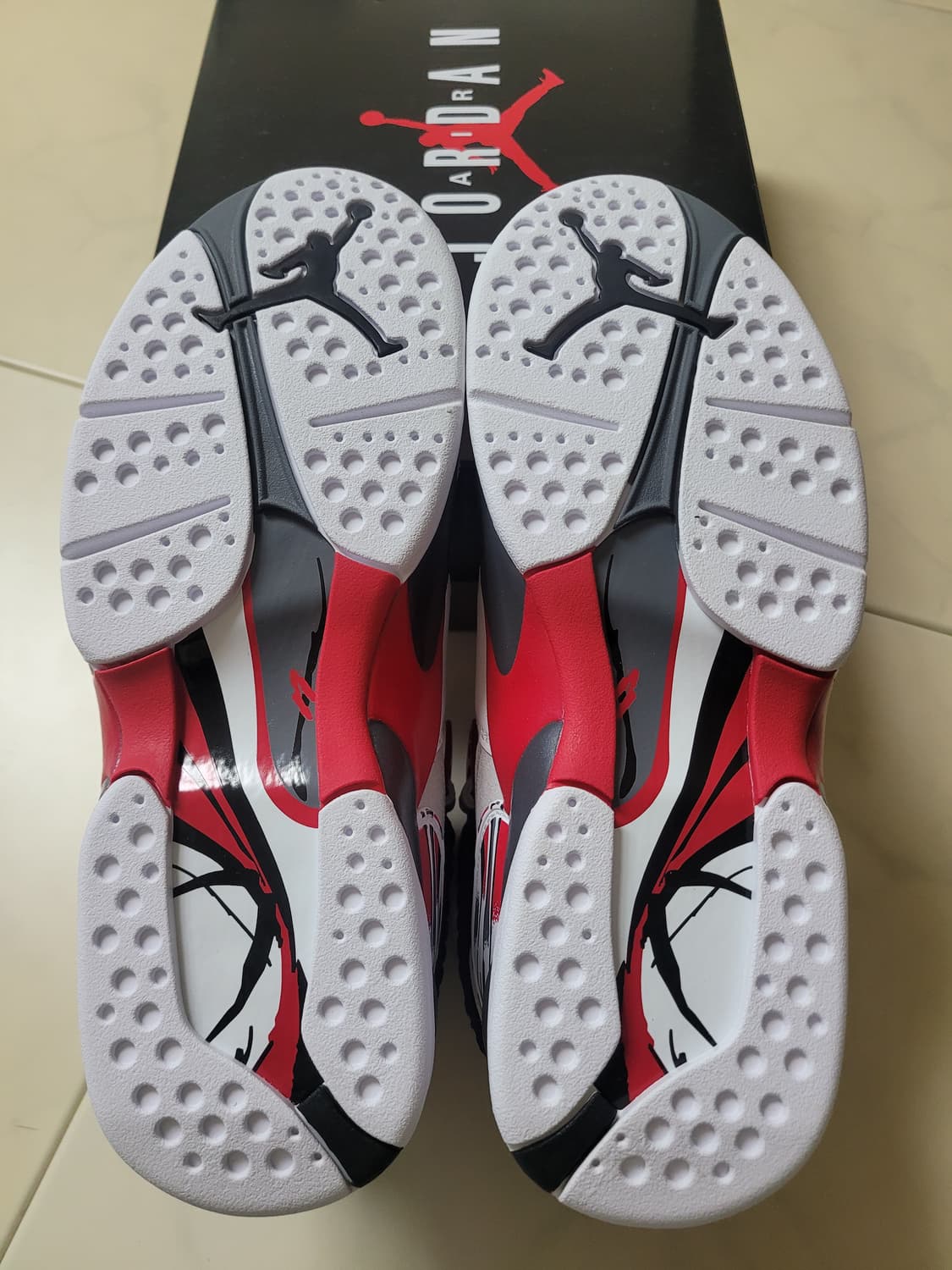 조던8 벅스버니 2025  
265사이즈 판매합니다 상품이미지5