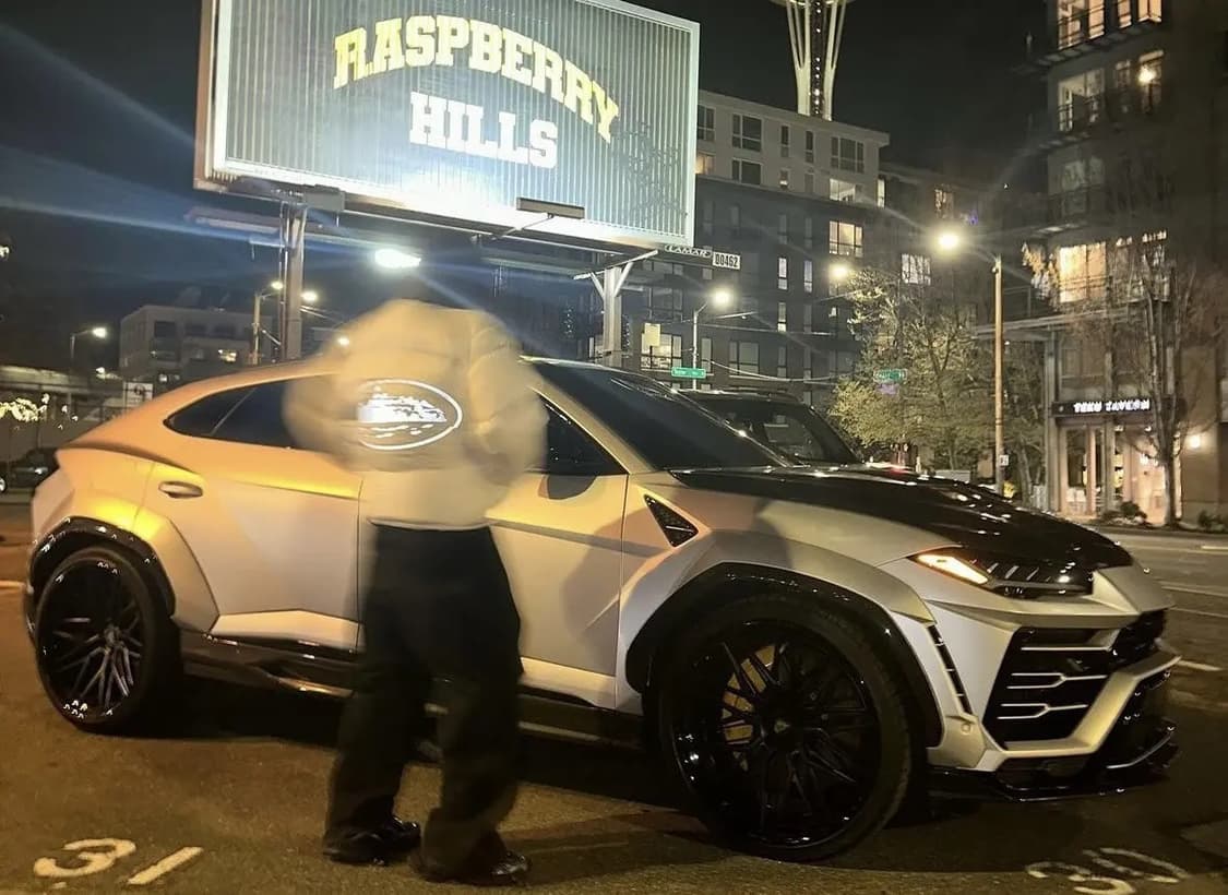 Corteiz bolo lite jacket.  L size 상품이미지1