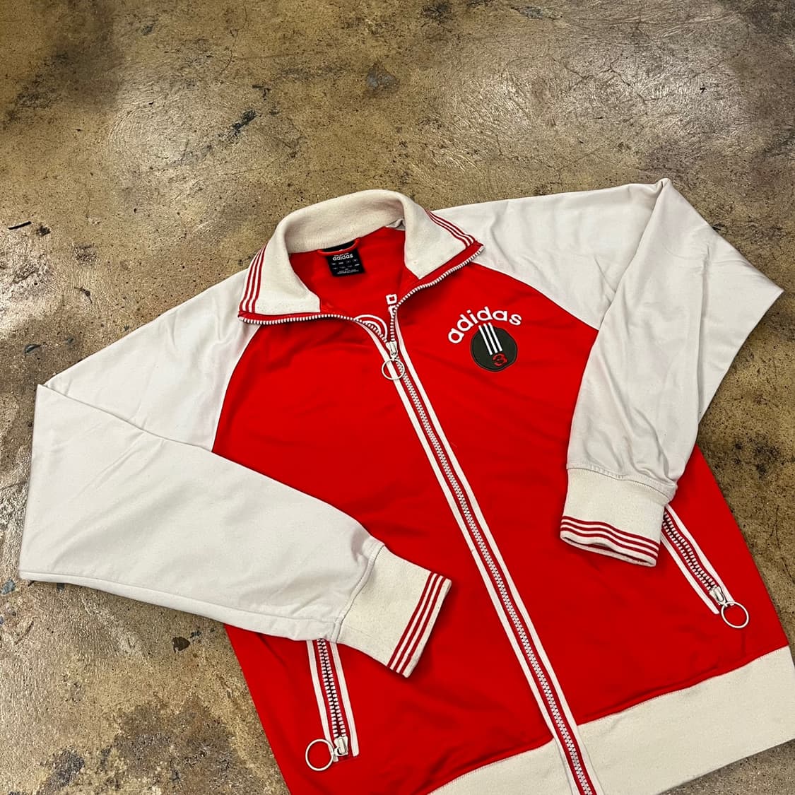 아디다스 레드 베이지 져지 트랙탑 95 상품이미지1
