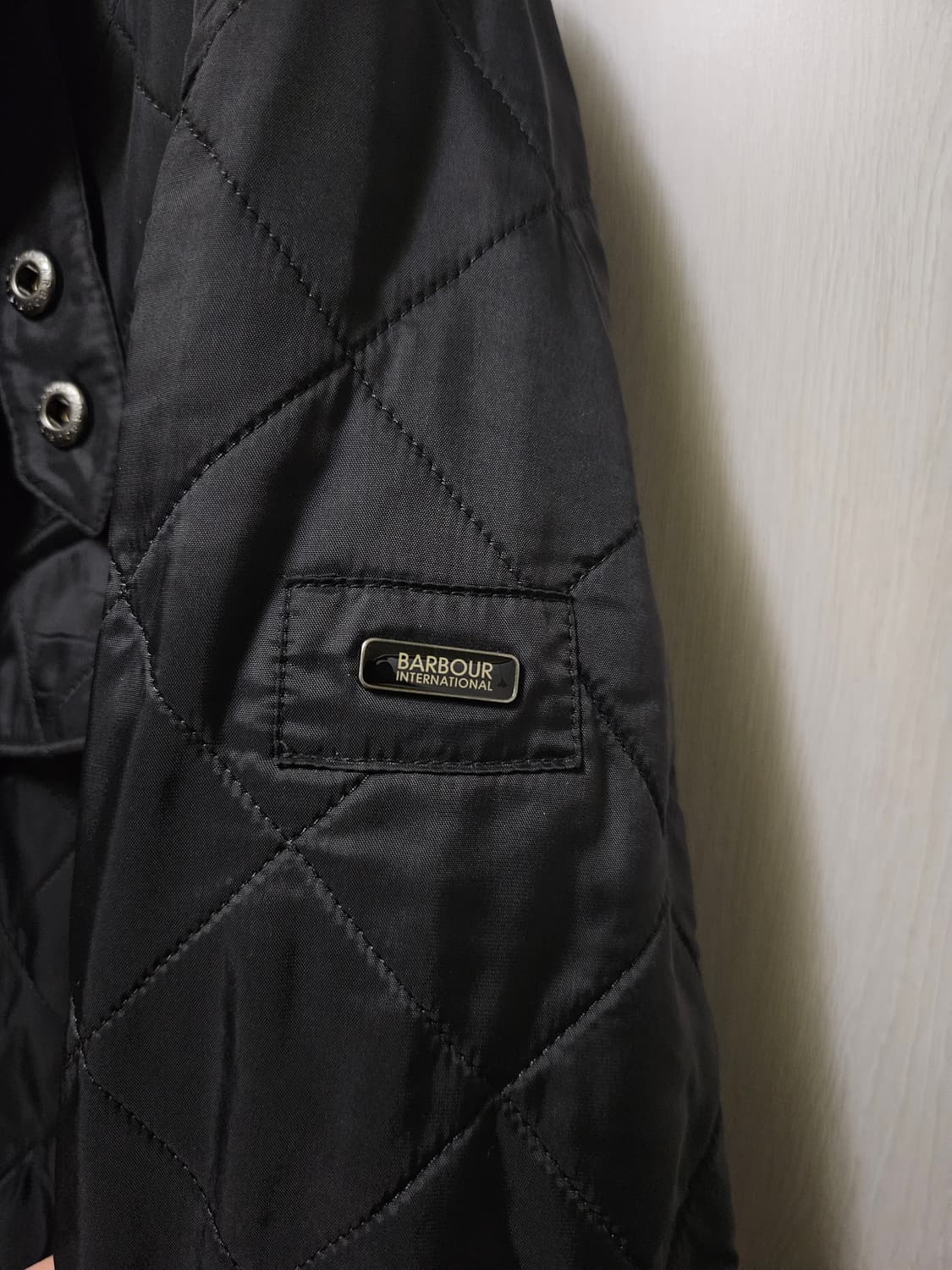 바버 아리엘 블랙 기모 퀼팅자켓 상품이미지7