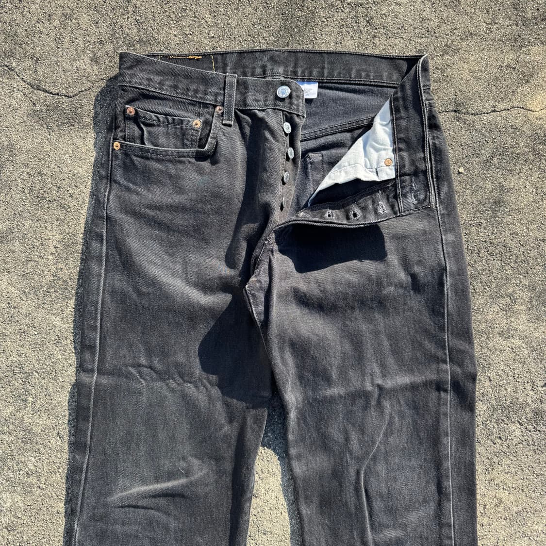 [32] 리바이스 501 블랙 데님 팬츠 상품이미지3