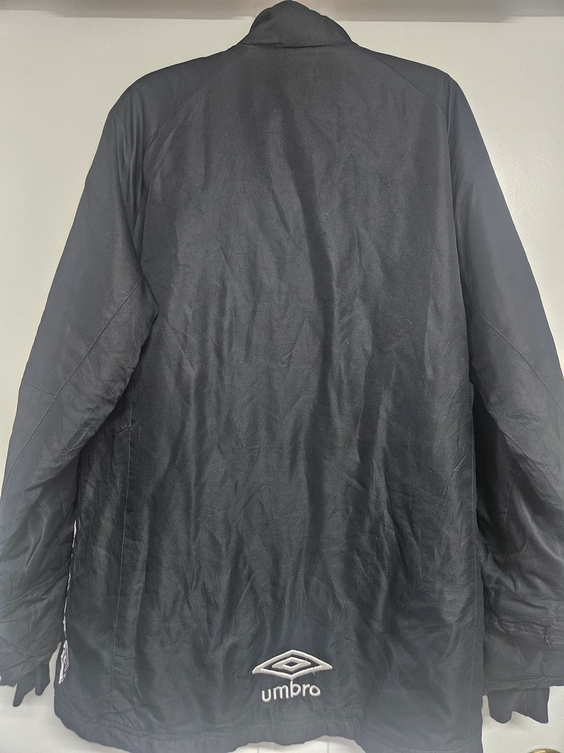 엄브로 UX-1 팀웨어 퀼팅 방한 자켓 (L사이즈) 상품이미지2