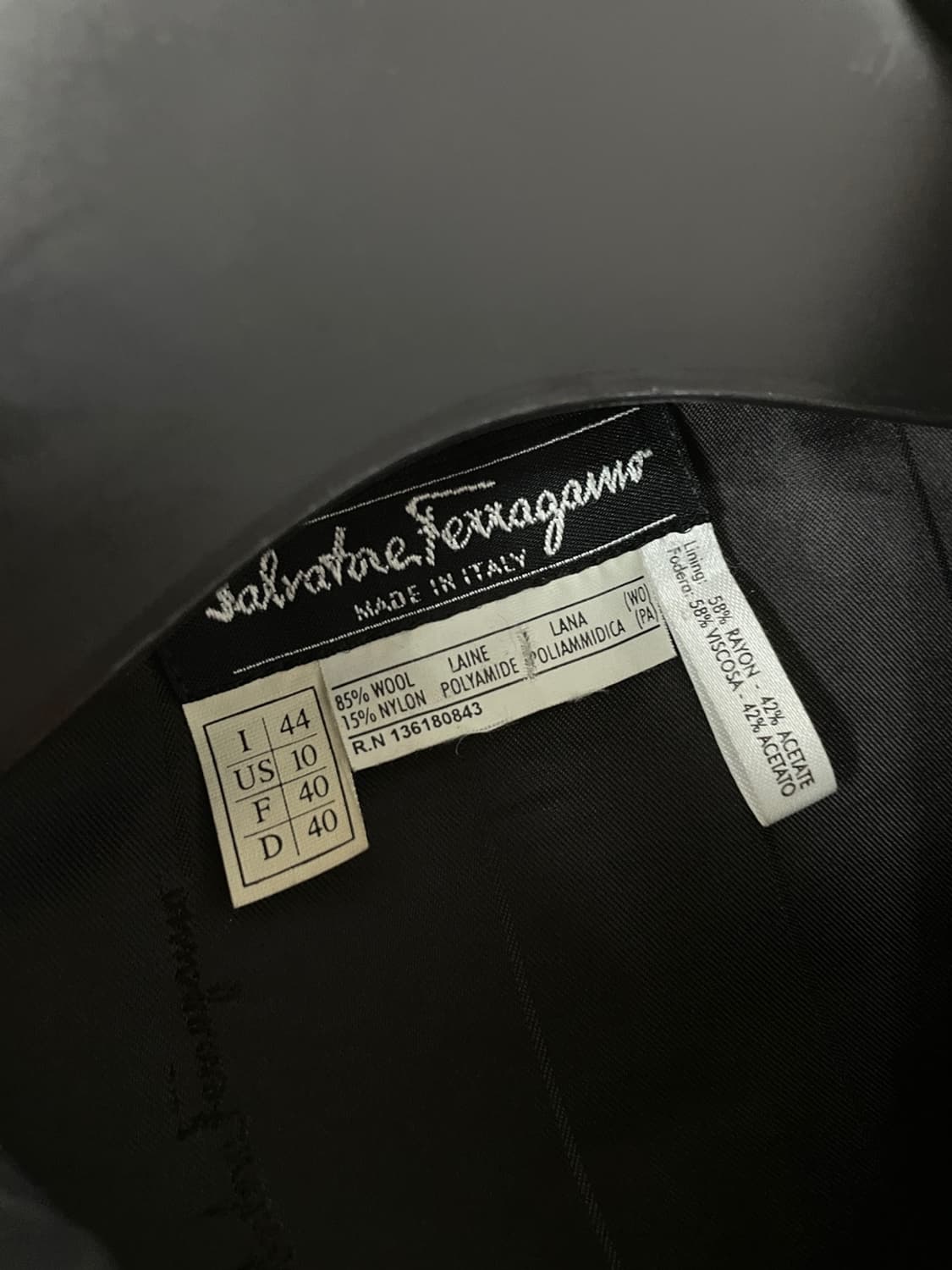 살바토레 페라가모 플리츠 자켓 상품이미지7