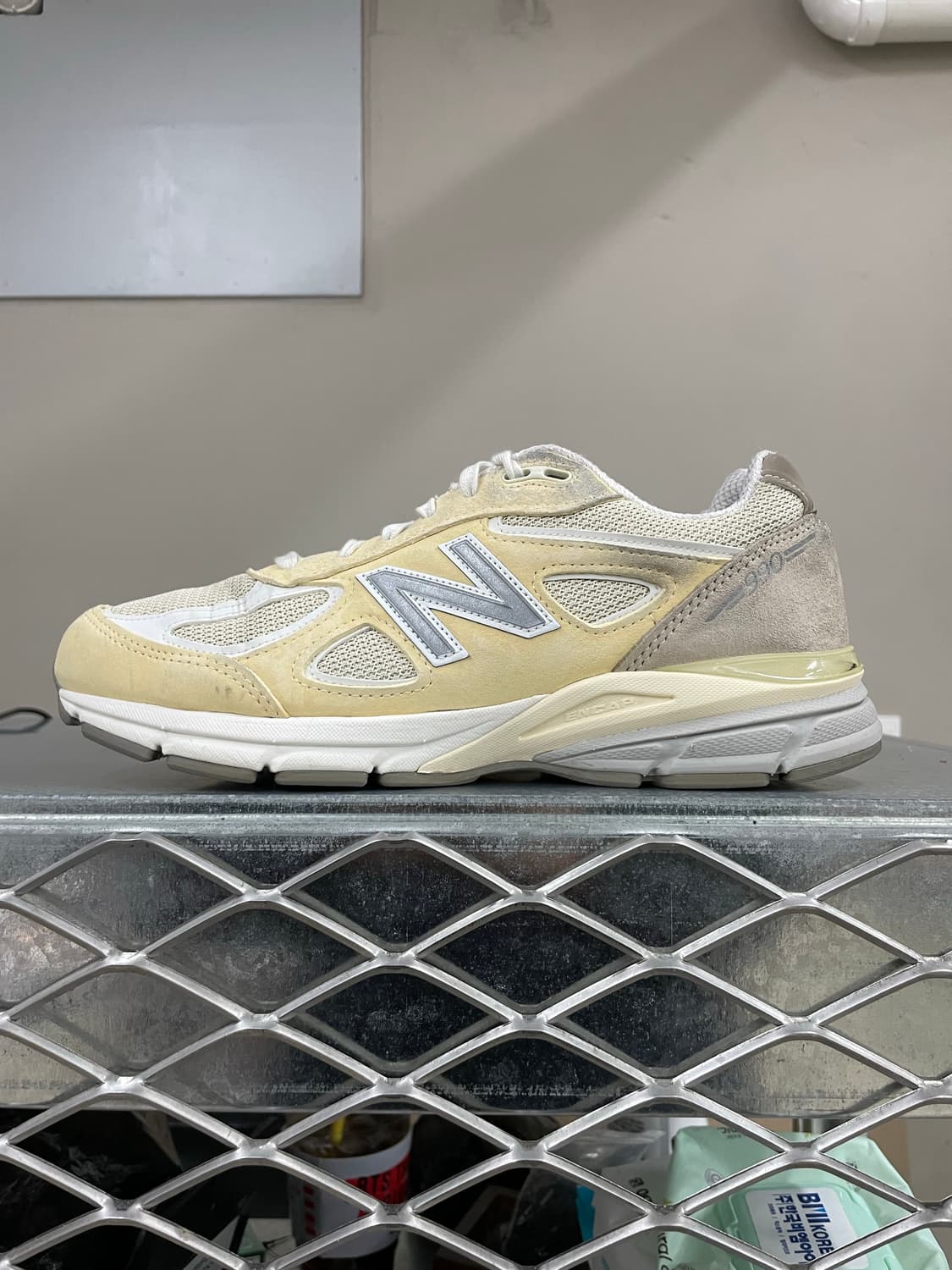 뉴발란스 990v4 베이지 270  상품이미지1