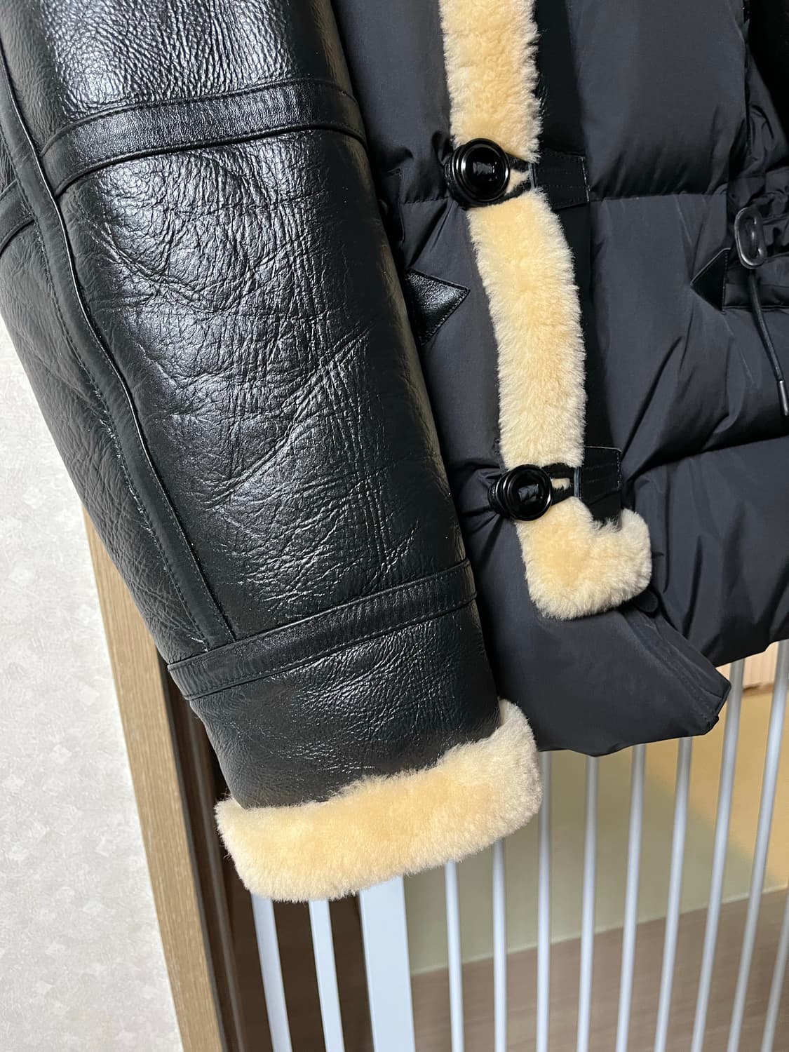 이스트로그 윈드스톰 무통파카 무스탕 패딩 상품이미지3