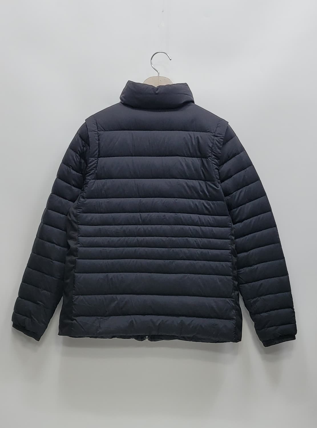 블랙앤화이트 경량 다운 패딩 / 여 L (90) 블랙
 상품이미지2