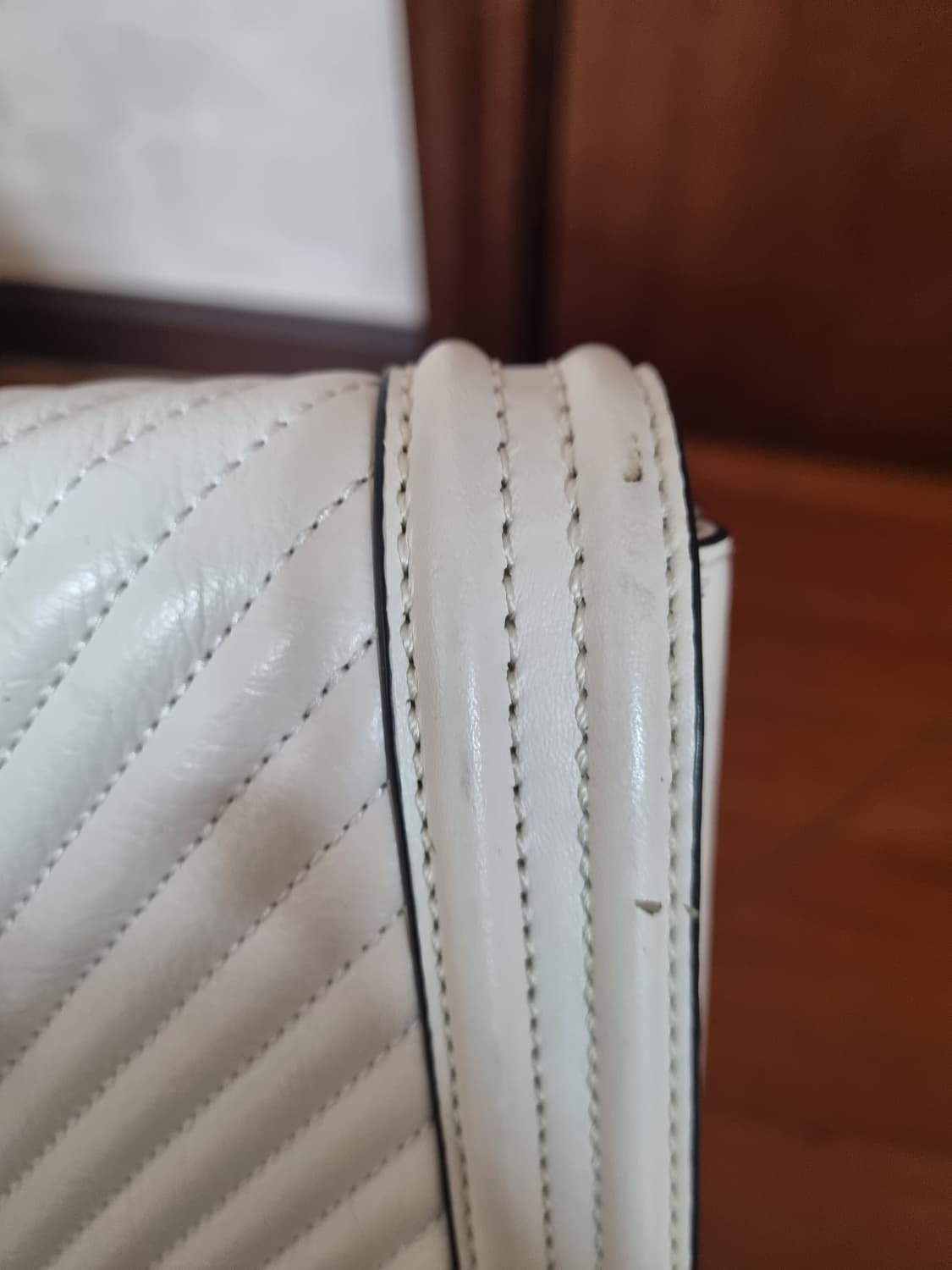 레베카 밍코프 화이트 레더 퀼팅 크로스백 상품이미지6