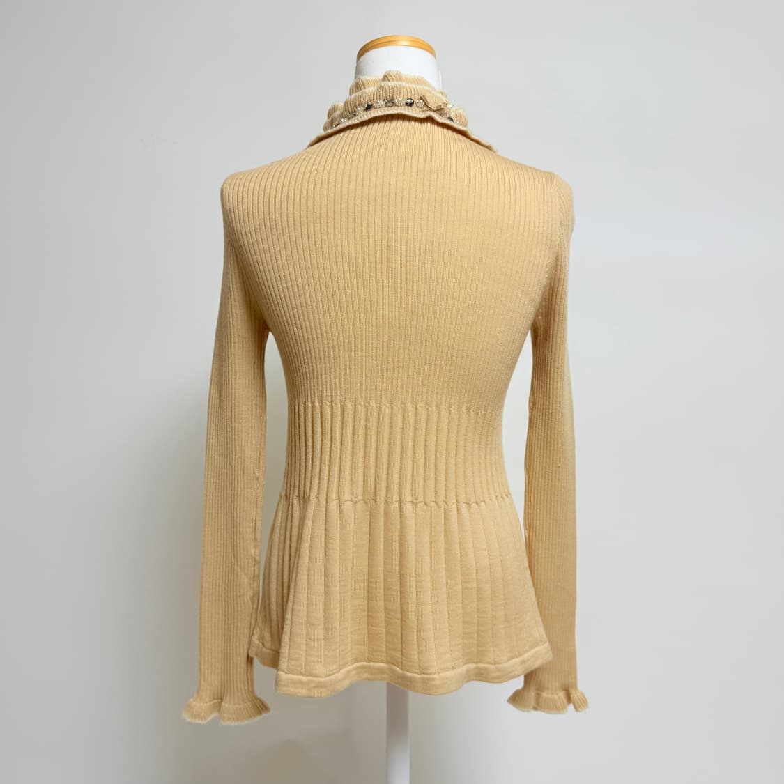 [울 100%] 밀라숀 mila schön 베이지 브이넥 프릴 가디건 4 상품이미지3