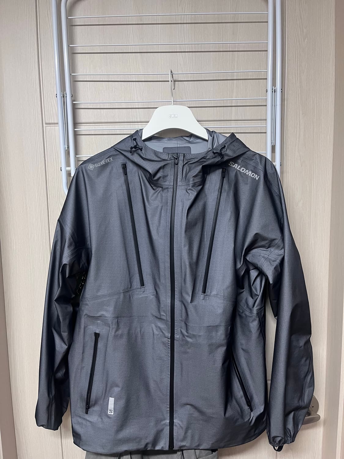 살로몬 바람막이 UNI트레일 그릿 고어텍스 자켓. 상품이미지2