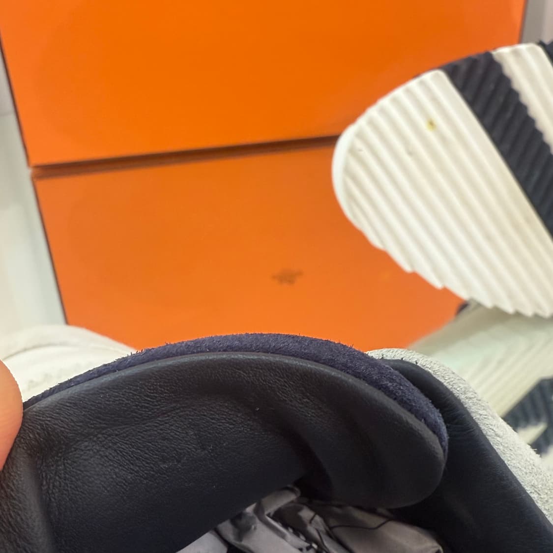 (41) 에르메스 바운싱 스니커즈 카프스킨 스웨이드 고트스킨 & 블랑 상품이미지6