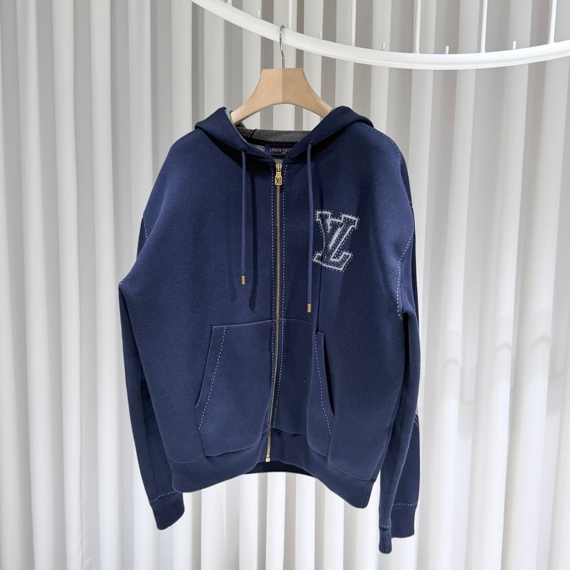 [26SS/XL] 루이비통 그래픽 인타르시아 지퍼 코튼 후드집업 상품이미지4