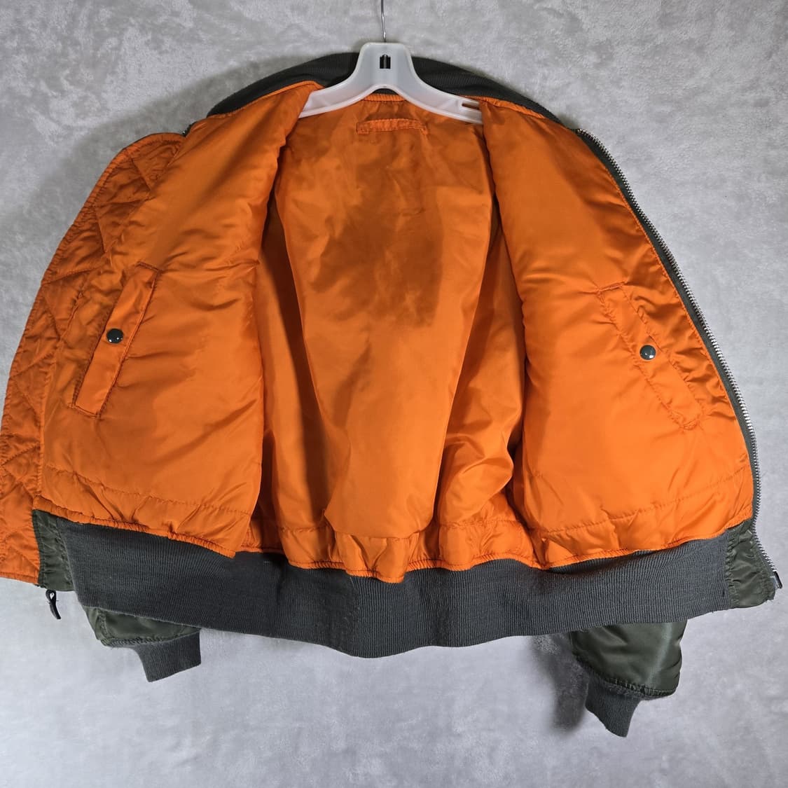 90s 미공군 납품용 알파인더스트리 MA-1 플라이트자켓 카키 상품이미지2