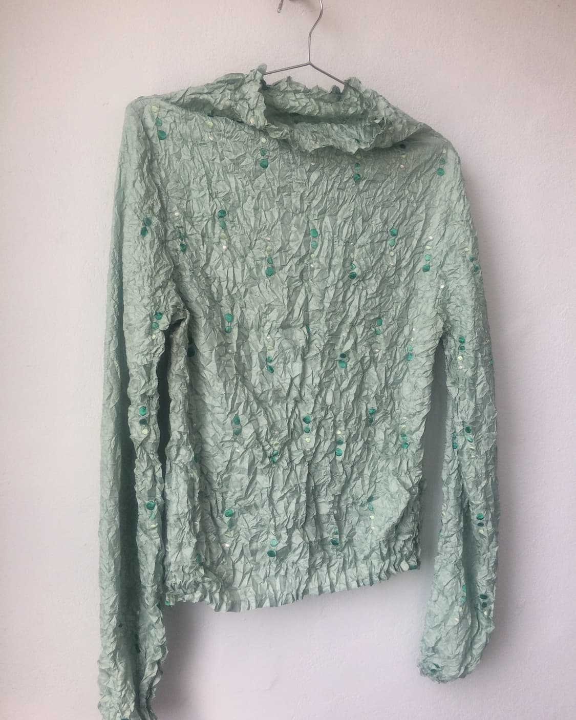 Dot point pleats high neck sleeve 상품이미지3