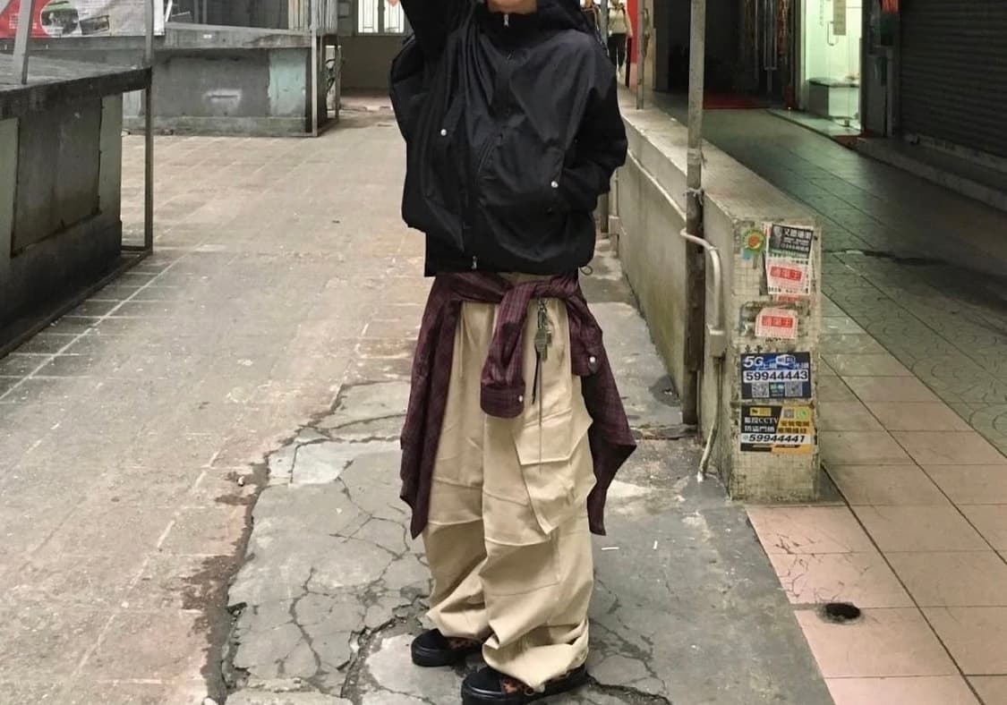 단스튜디오 세버린 사선 카고 팬츠 상품이미지1