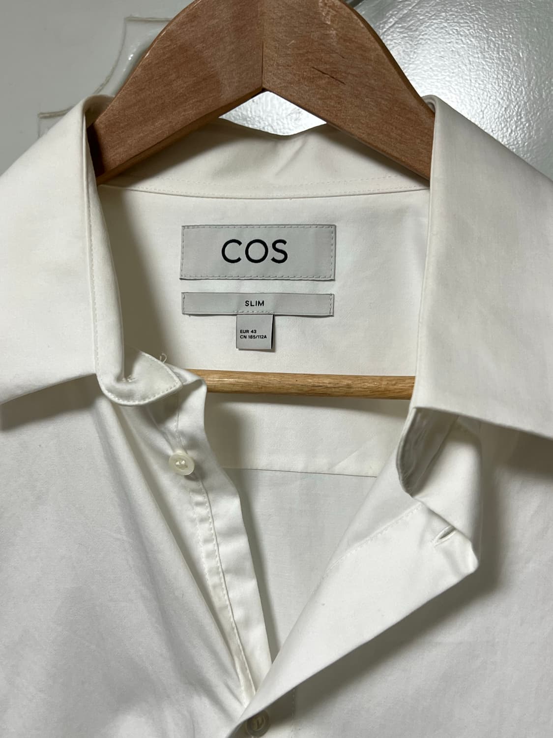COS 화이트 슬림핏 셔츠 EUR 43 (새상품) 상품이미지3