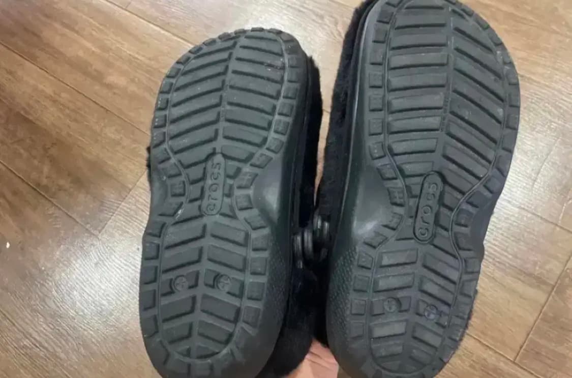 크록스 퍼슈어 블랙 250 m6/w8 상품이미지4