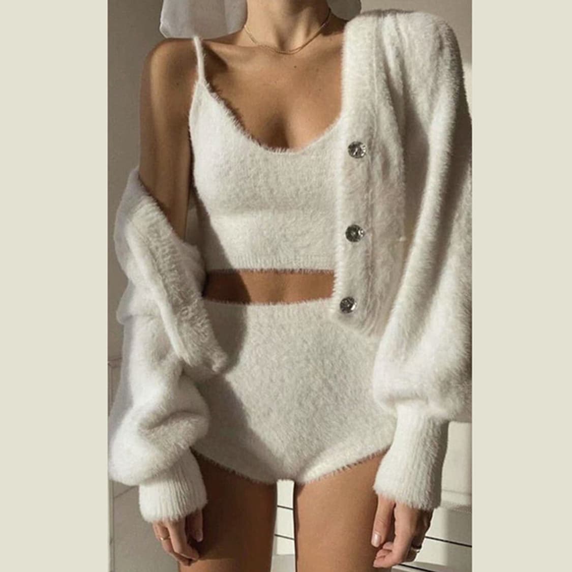 3피스 화이트 니트 탑/가디건/반바지 세트 상품이미지1