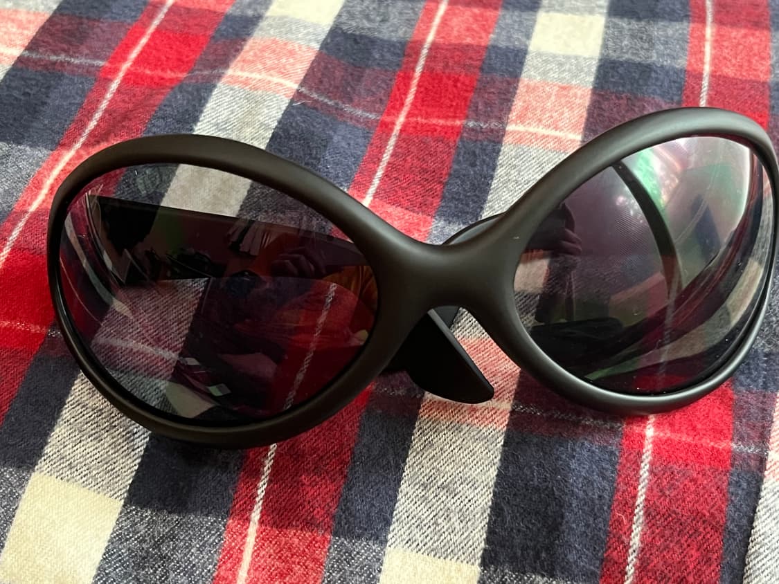 Global Eyeware 오버사이즈 매트 블랙 히데 선글라스 상품이미지3