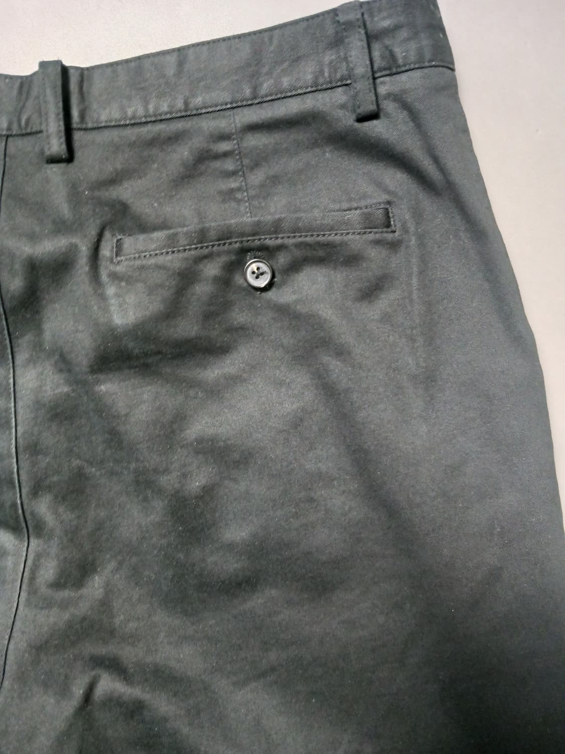 [34] 무신사 스탠다드 테이퍼드 치노 팬츠 블랙 상품이미지9