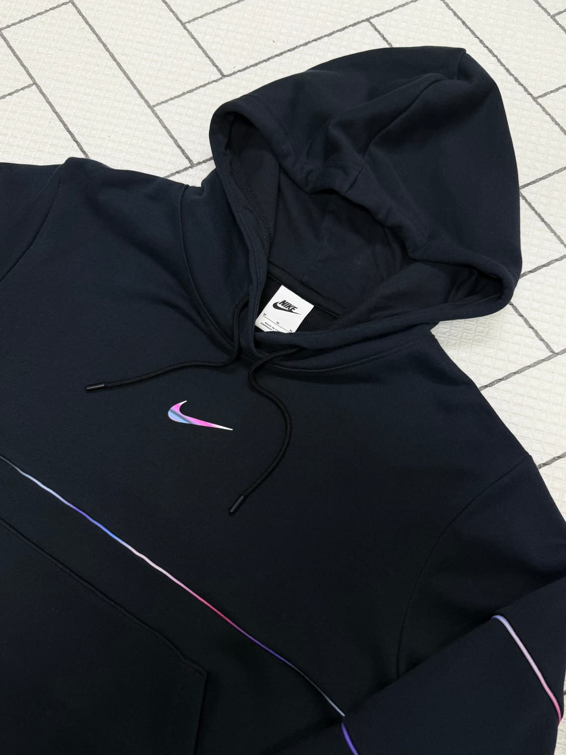 여성 M / 나이키 세미크롭 후드티 블랙 상품이미지4