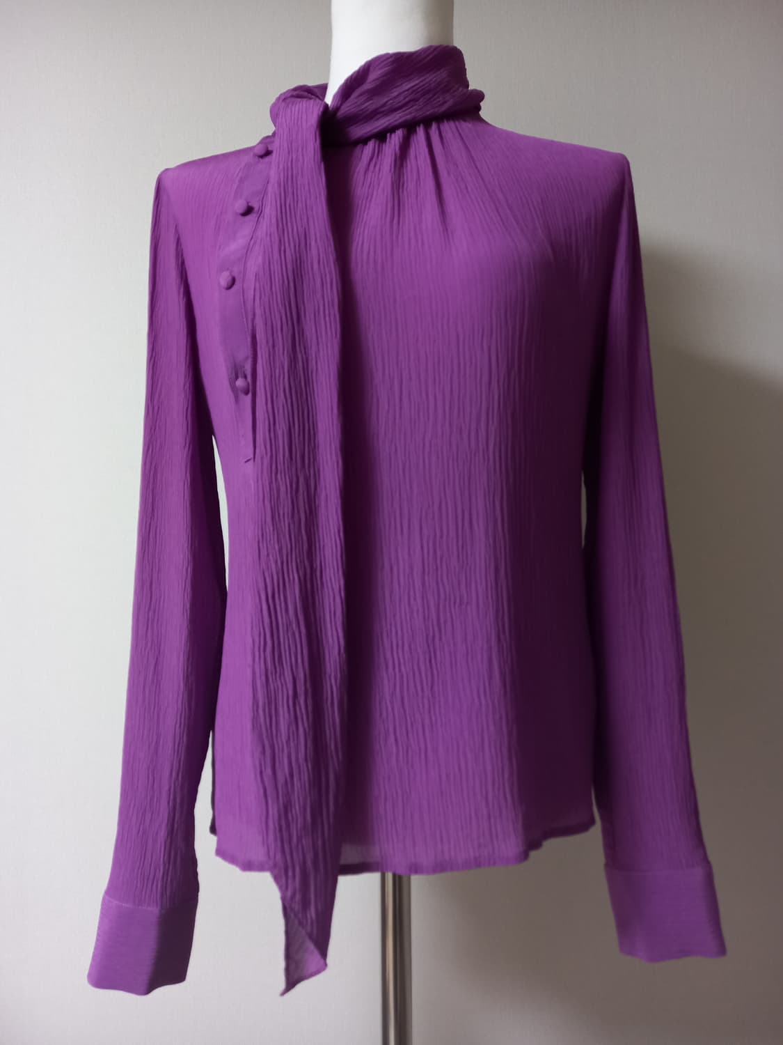 모조에스핀 실크100 블라우스 상품이미지1