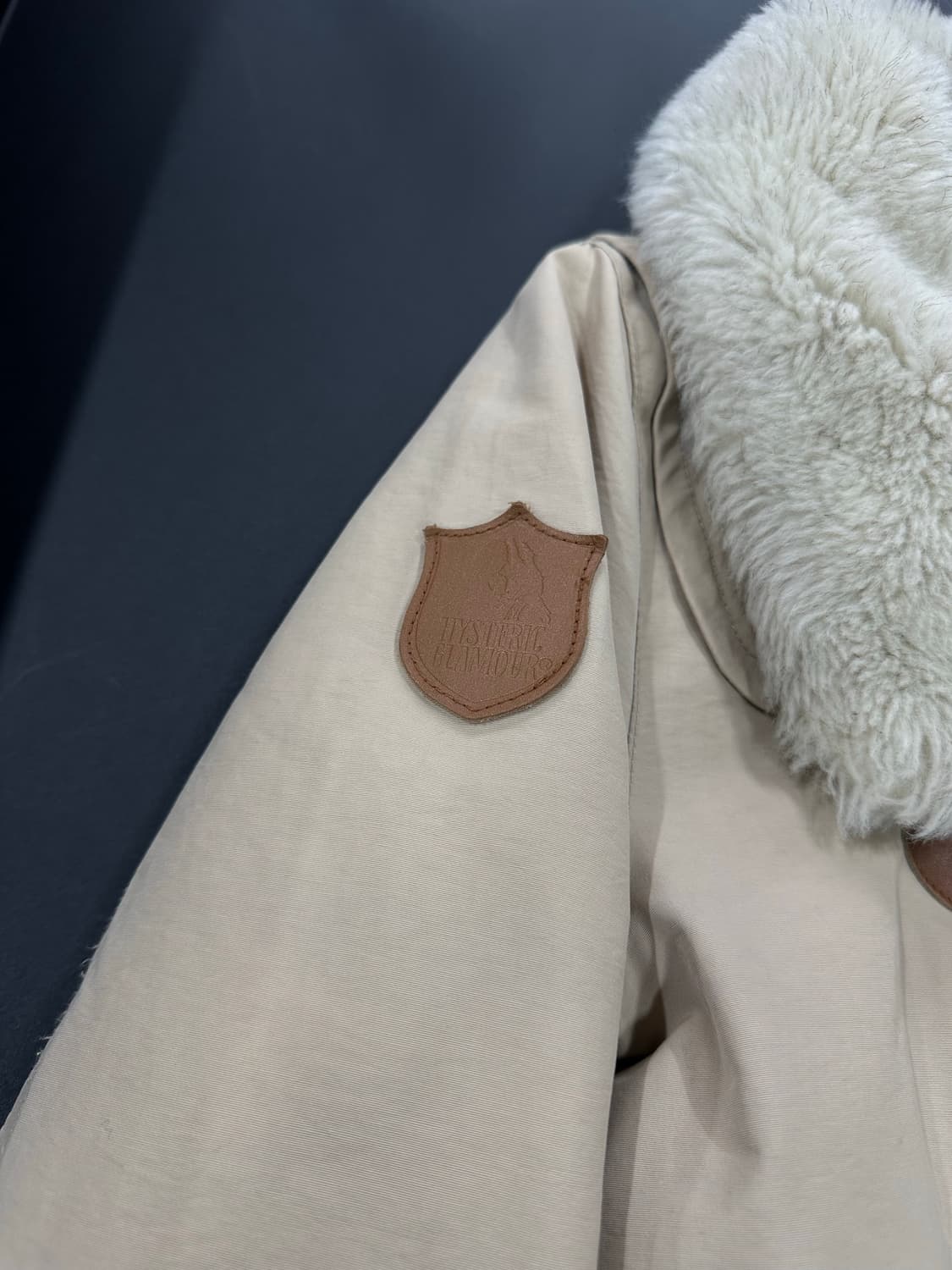 히스테릭글래머 Primaloft 히스걸 넥버클 퍼 덕다운푸퍼롱자켓 상품이미지8