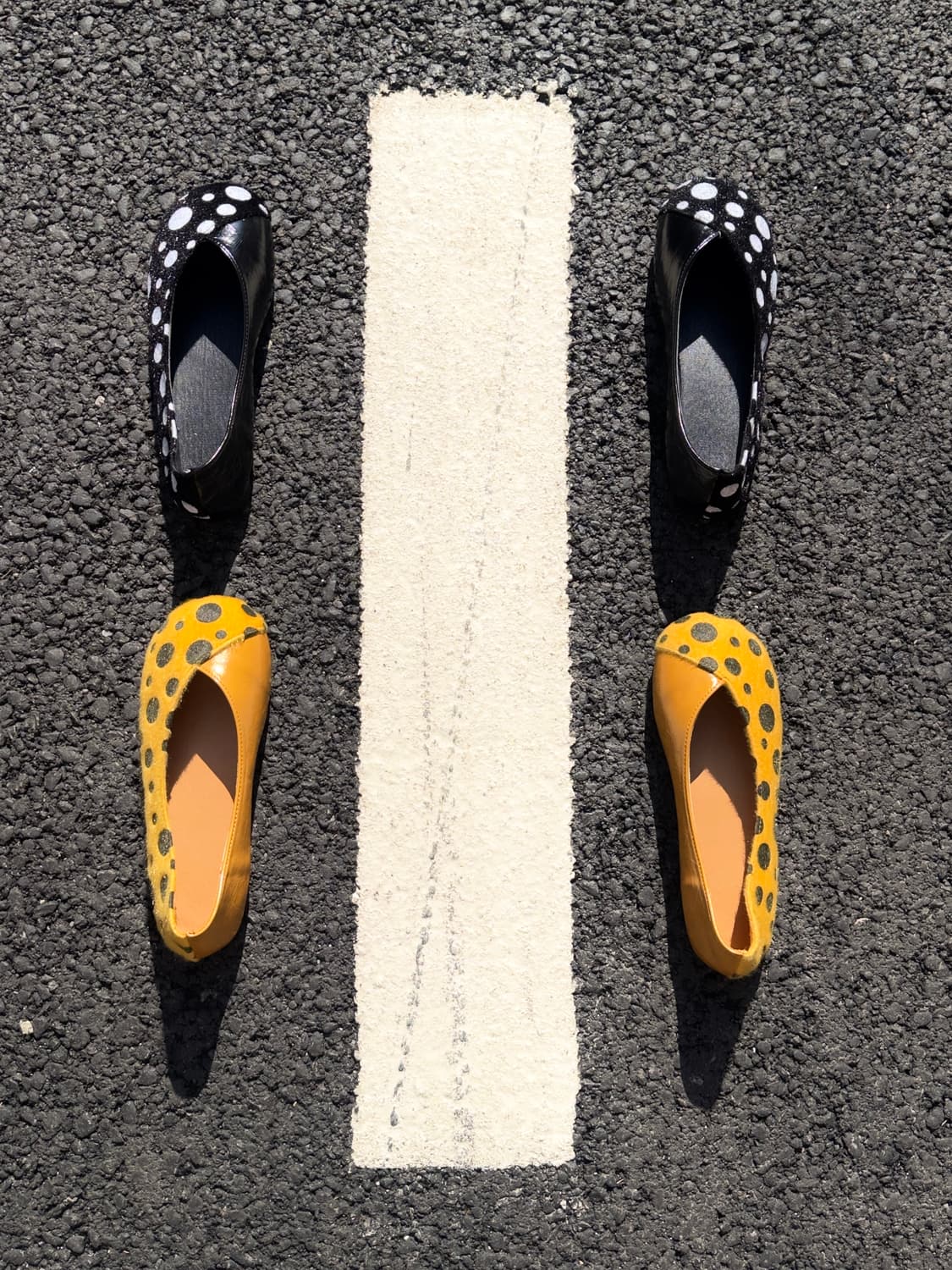 Hybrid dot pattern flat shoes 상품이미지2