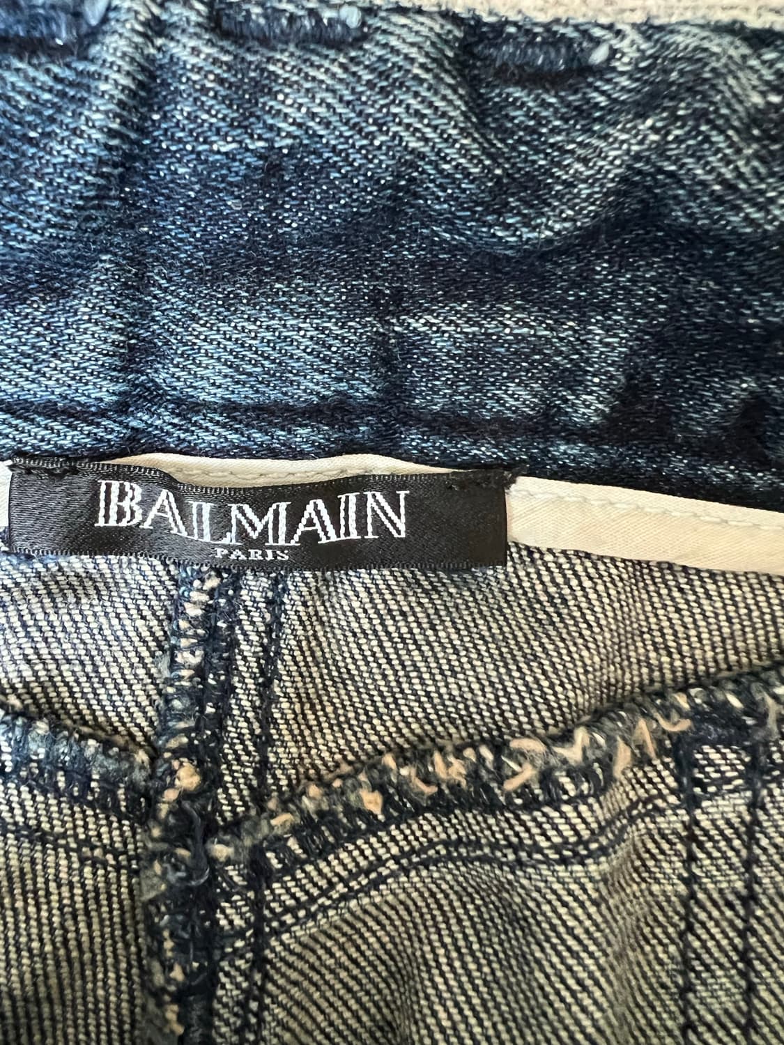  발망(Balmain)시그니처 아이템인  상품이미지5